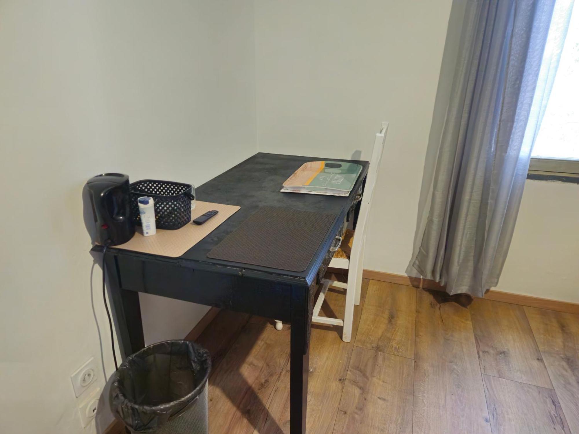 Bed and Breakfast Av De Bordeaux Narbonne Zimmer foto
